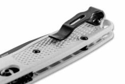Benchmade Mini Bugout White Black Blade (533BK-1) -HOUSE OF KNIVES Sales 533 white 07 66272.1580771374