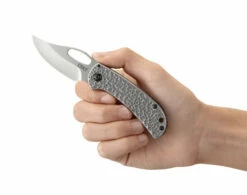 CRKT Chehalem (6540) -HOUSE OF KNIVES Sales 6540 Chehelem hand 1 Hi res 36339.1589997729