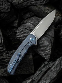 WE Knife Co. Beacon Titanium Blue (WE20061B-2) -HOUSE OF KNIVES Sales WE20061B 2 WE Beacon Blue Titanium WE210303 2 01279.1638906449