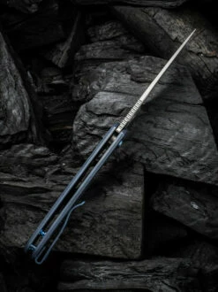 WE Knife Co. Beacon Titanium Blue (WE20061B-2) -HOUSE OF KNIVES Sales WE20061B 2 WE Beacon Blue Titanium WE210303 3 34321.1638906460