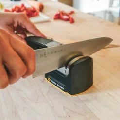 Work Sharp Pull Through Kitchen Knife Sharpener (WSKTNPTS) -HOUSE OF KNIVES Sales WSWSKTNPTS 1 Work Sharp Pull Through Sharpener 620141 5 83437.1648059422